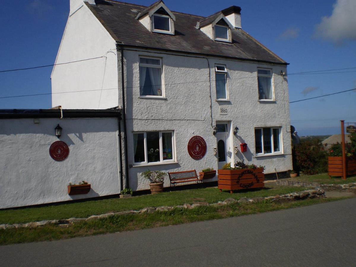 Sportsmans Lodge Bed And Breakfast Amlwch Exterior foto